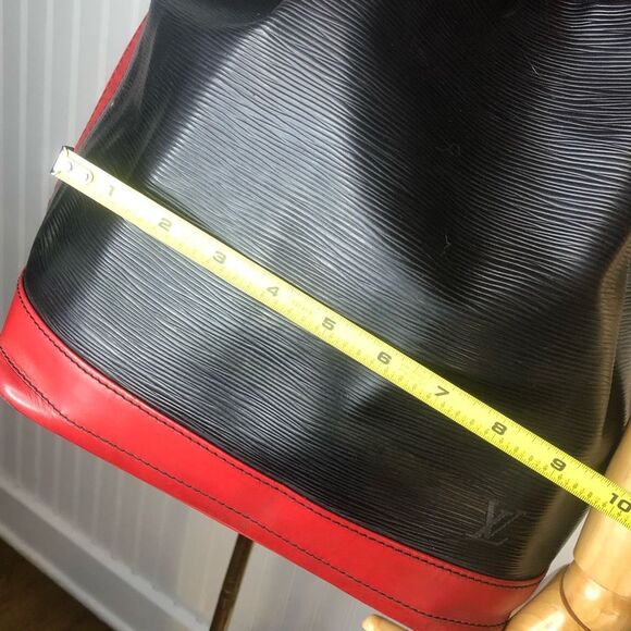 Louis Vuitton Black Red Epi Leather Noe GM Drawstring Bucket Shoulder Bag VI0922 - Picture 15 of 17